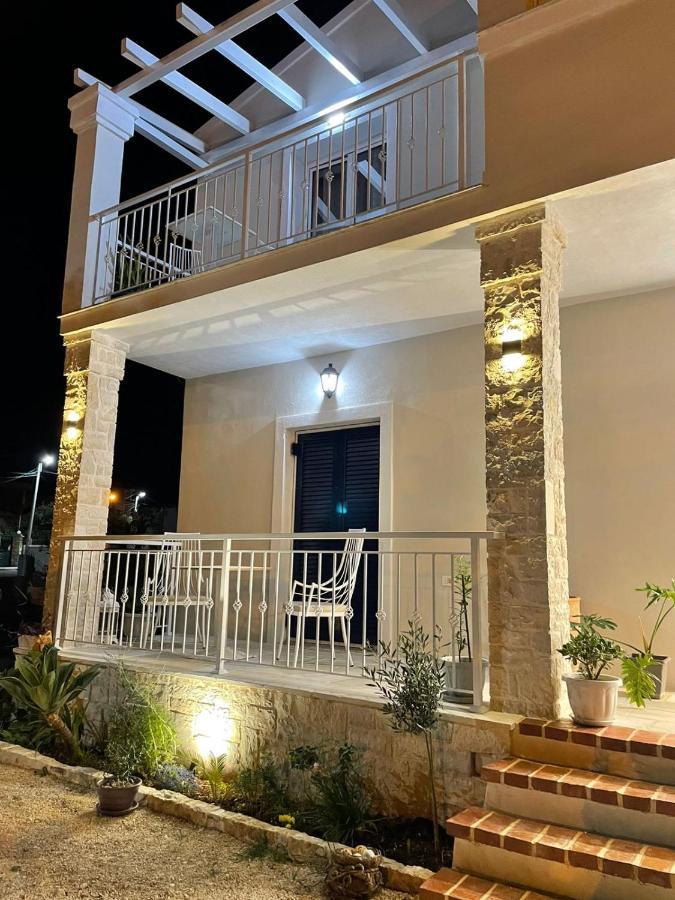 Vila Tani'S House Sarandë Exteriér fotografie